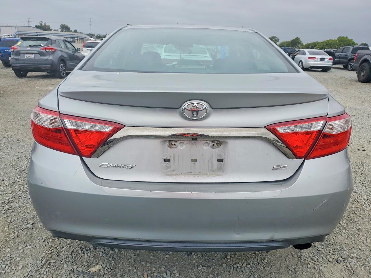 2016 TOYOTA CAMRY