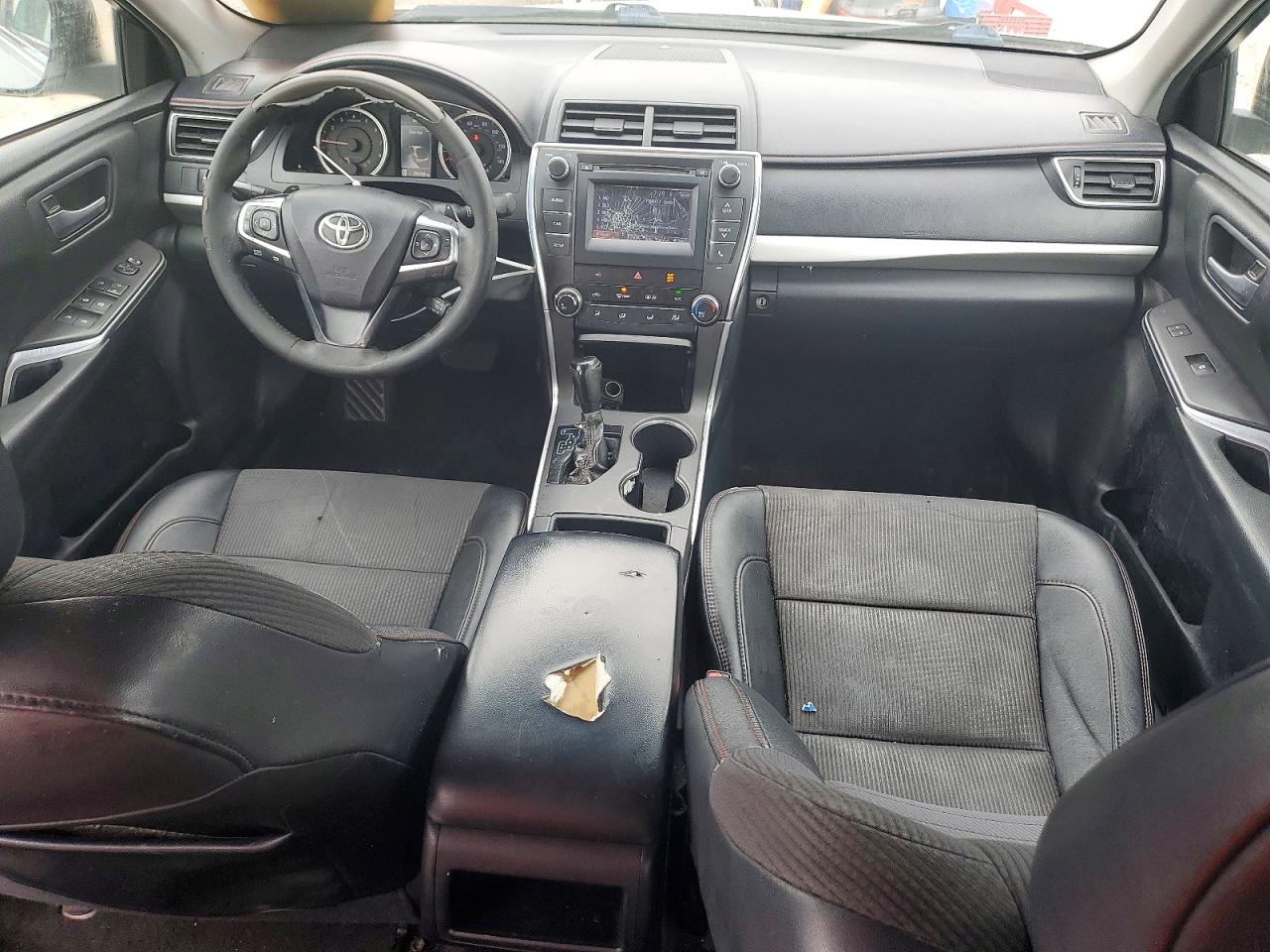 2016 TOYOTA CAMRY