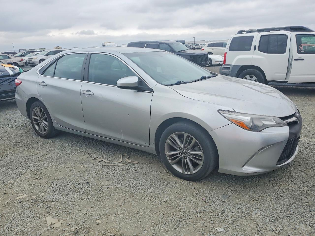 2016 TOYOTA CAMRY