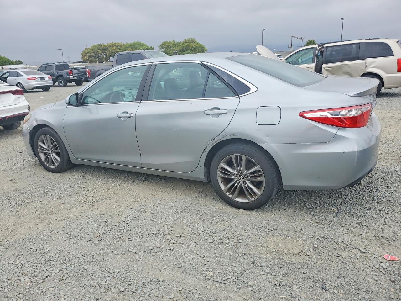 2016 TOYOTA CAMRY