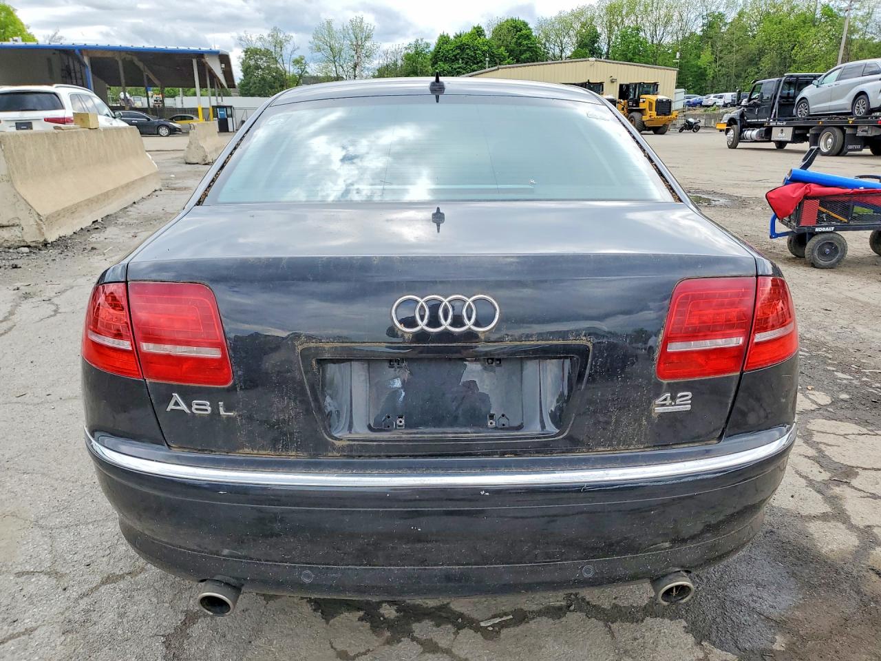 2010 AUDI A8