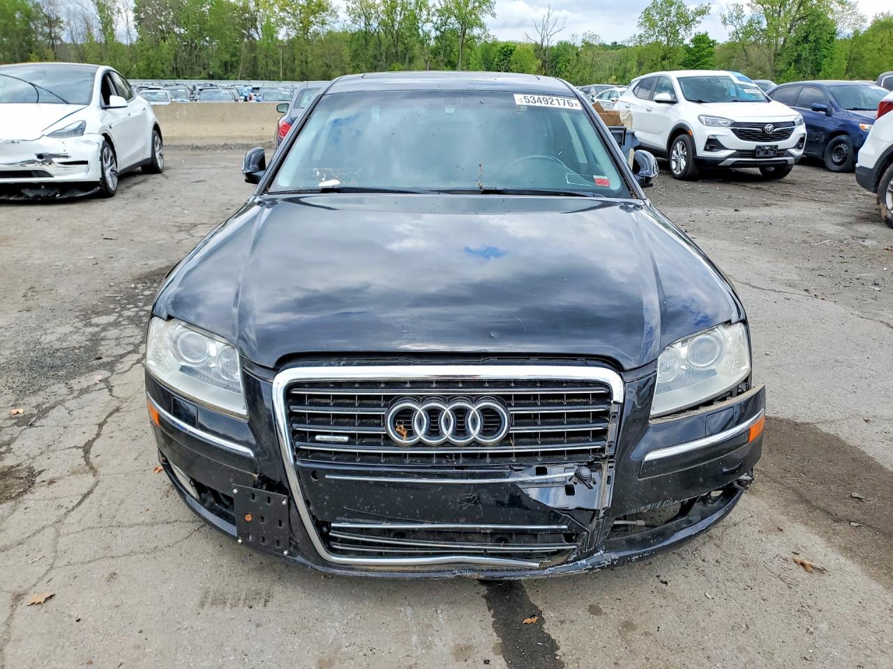 2010 AUDI A8