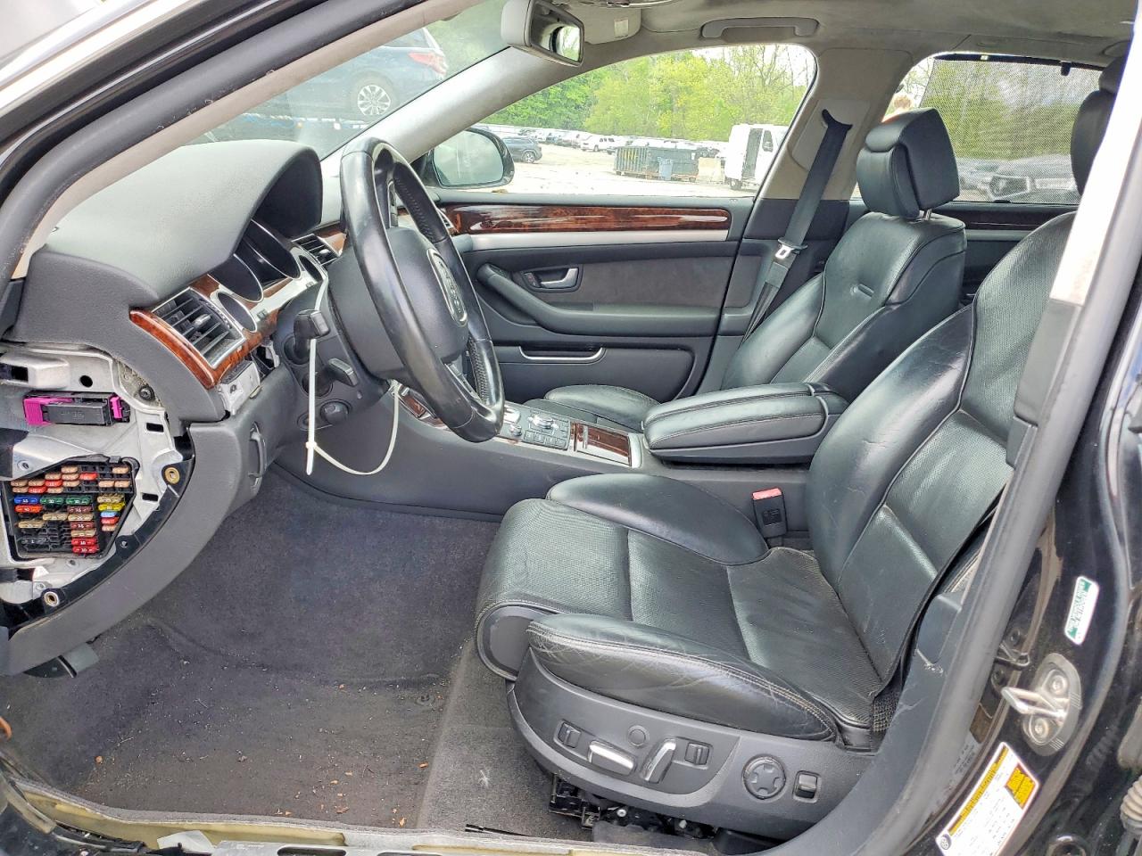 2010 AUDI A8