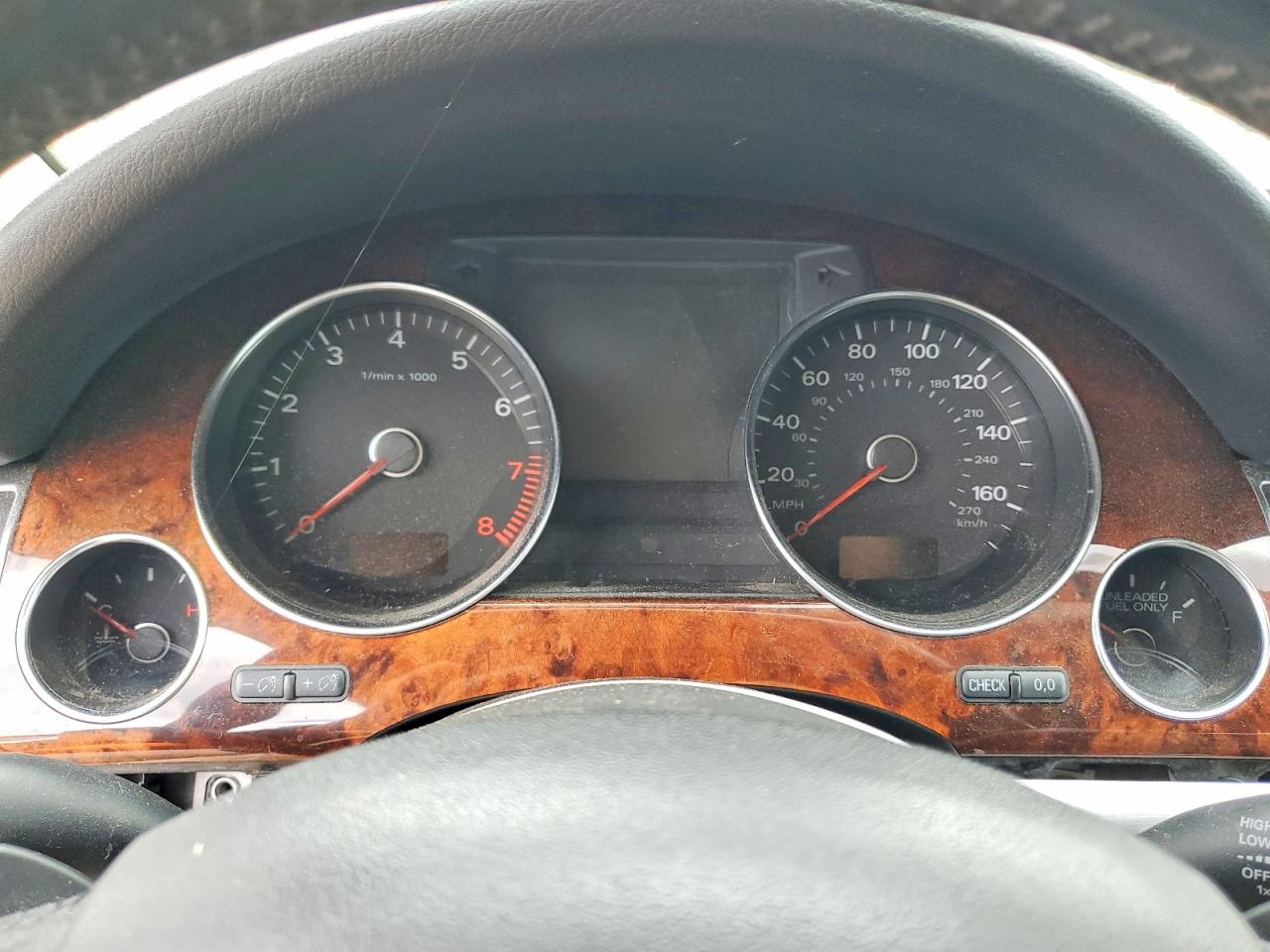 2010 AUDI A8