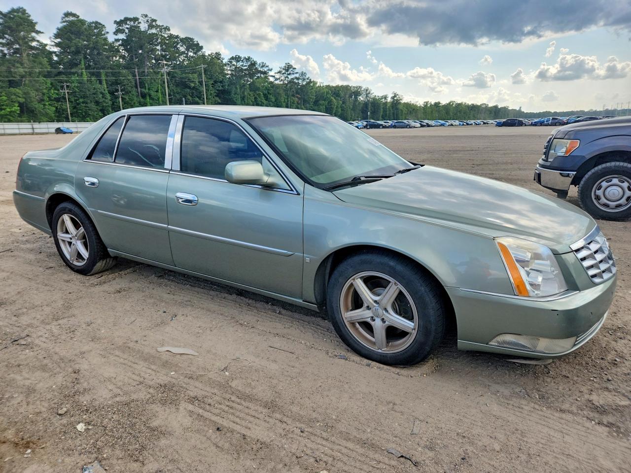 2006 CADILLAC DTS