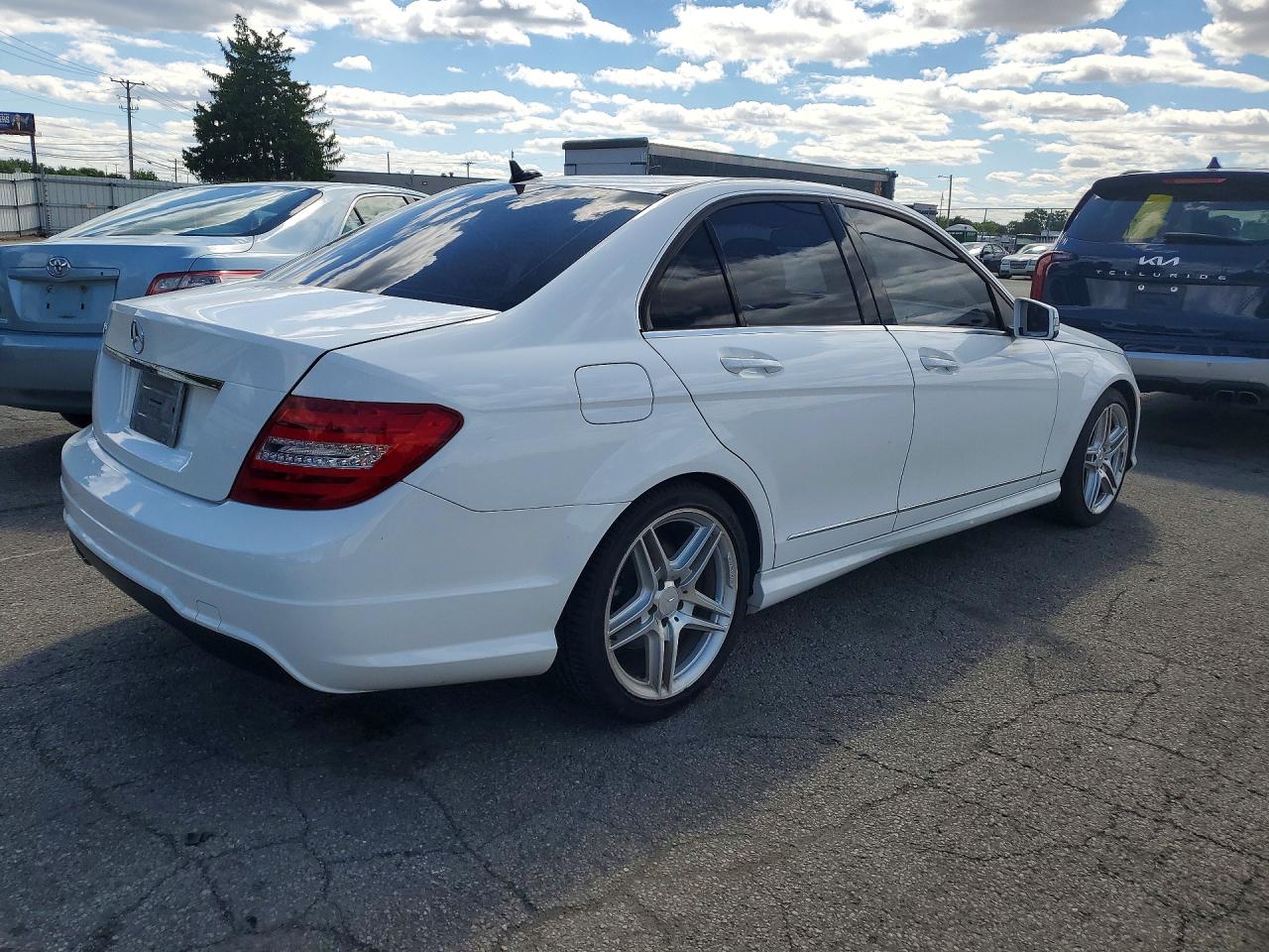 2014 MERCEDES-BENZ C-CLASS