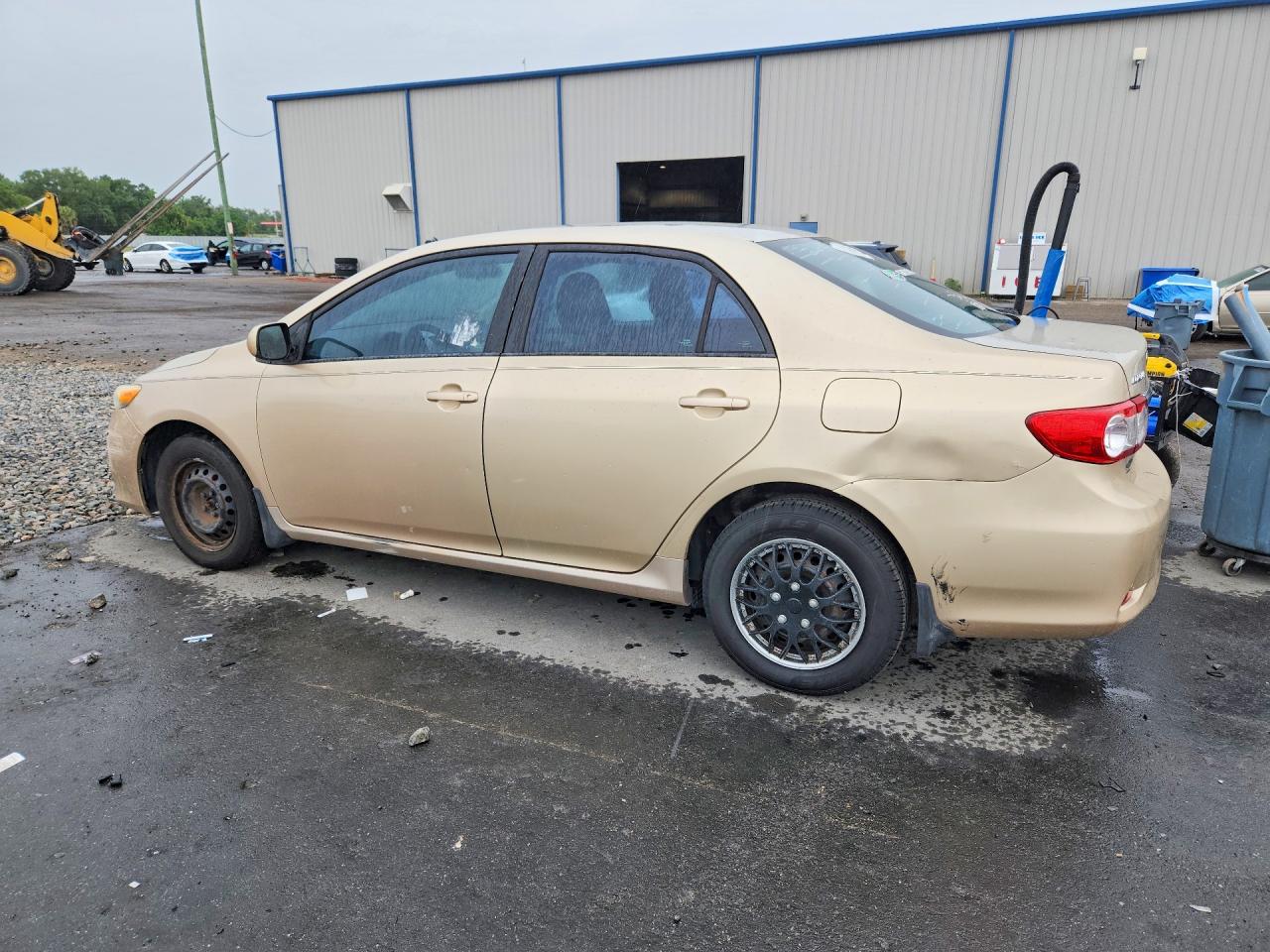 2011 TOYOTA COROLLA