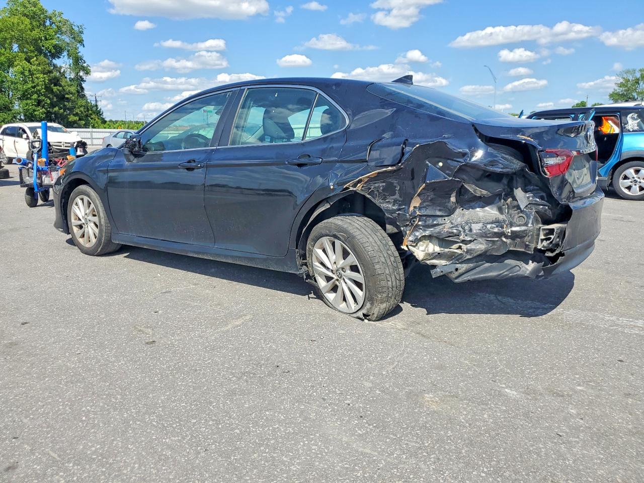 2022 TOYOTA CAMRY