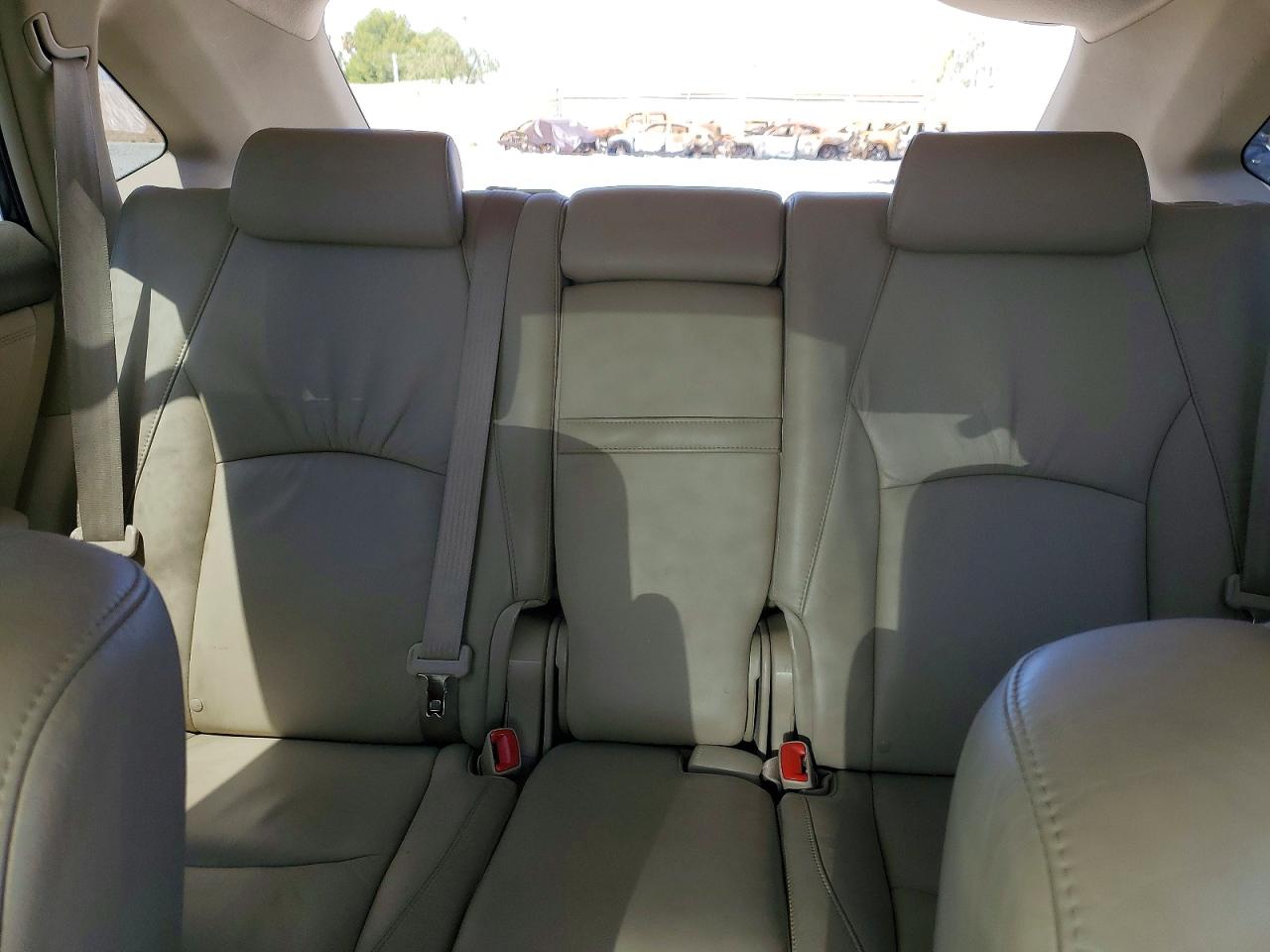 2005 LEXUS RX330