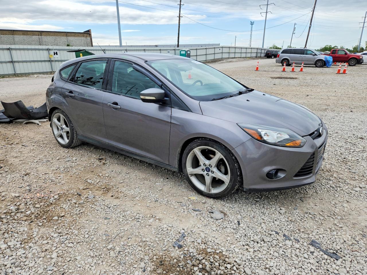 2014 FORD FOCUS