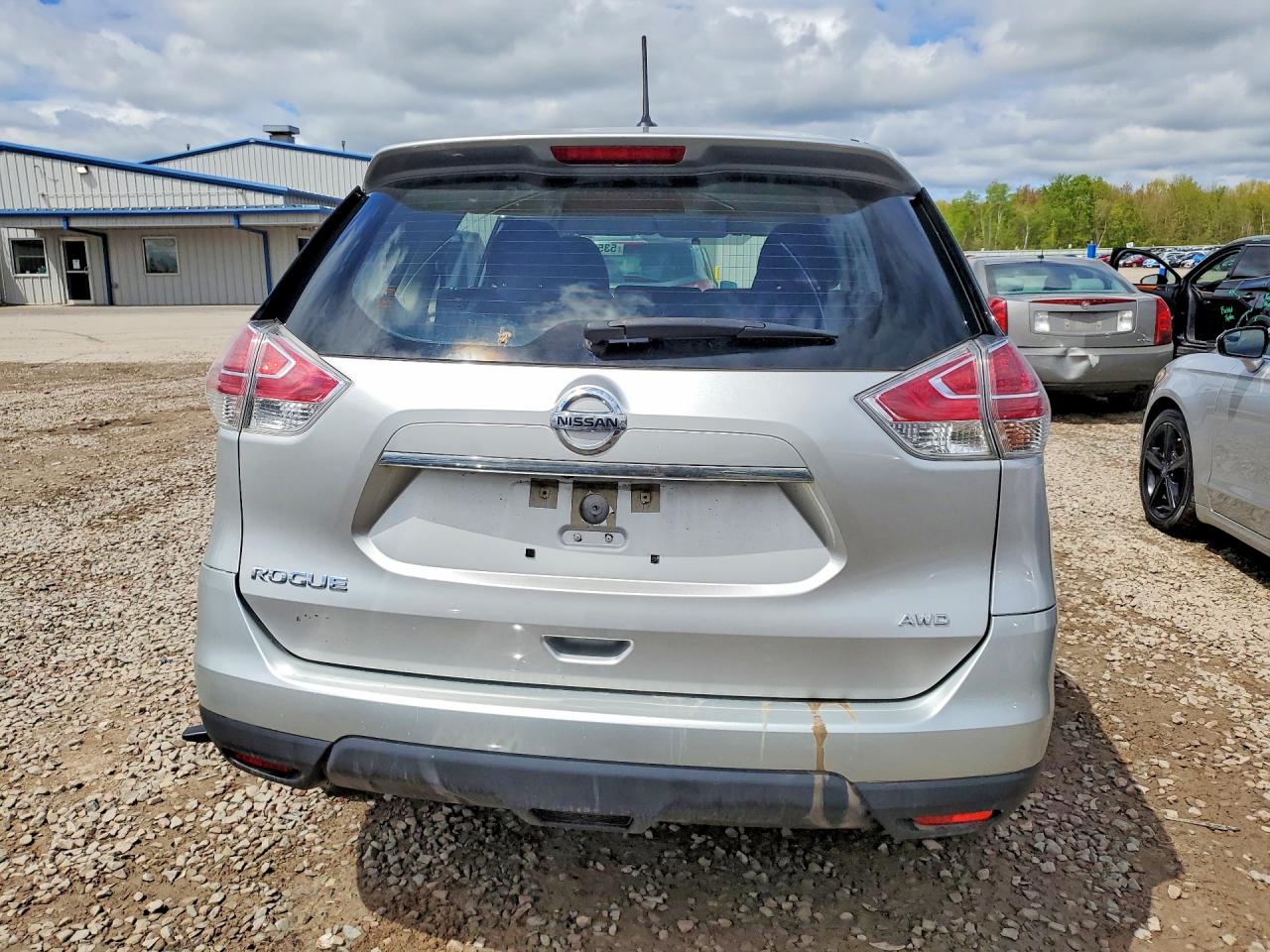 2016 NISSAN ROGUE