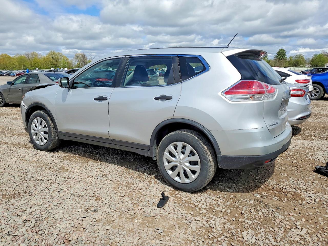 2016 NISSAN ROGUE