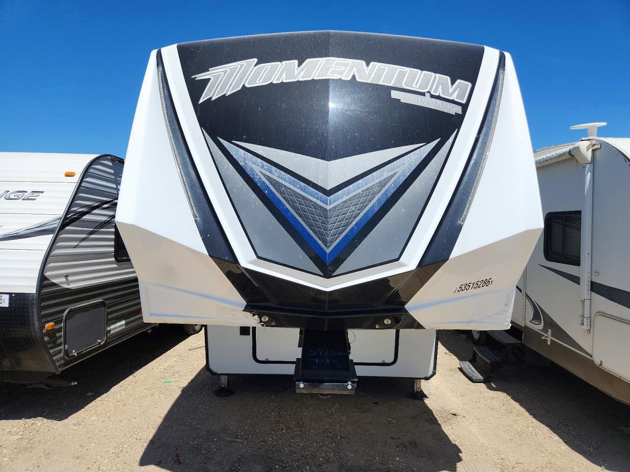 2019 GRAND DESIGN MOMENTUM