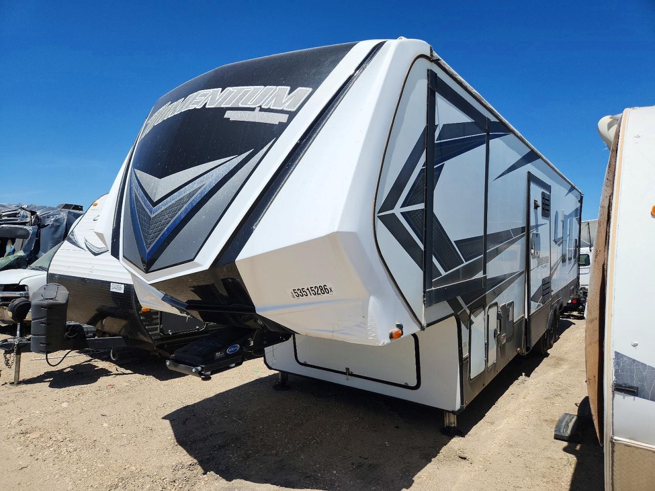 2019 GRAND DESIGN MOMENTUM