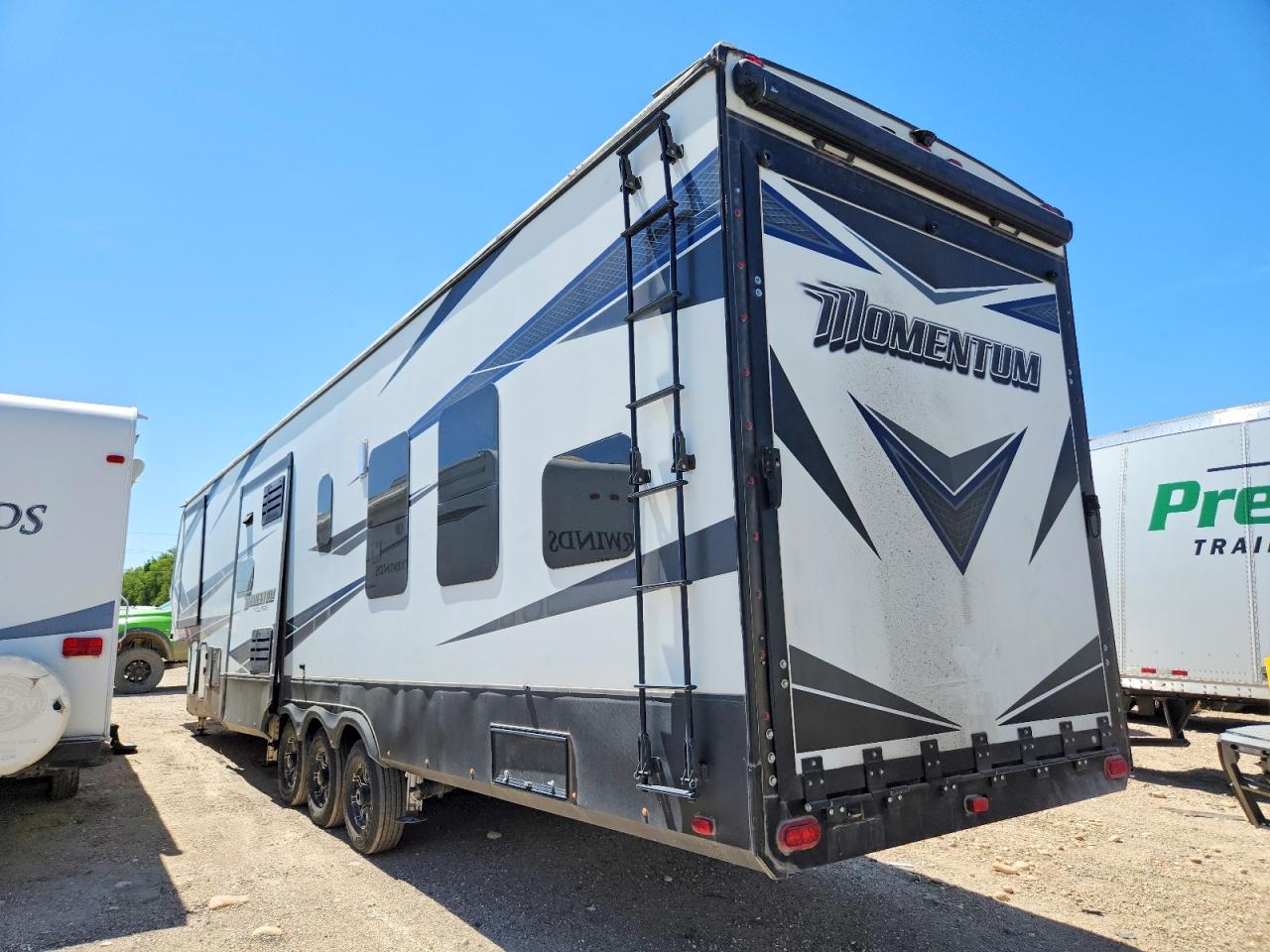 2019 GRAND DESIGN MOMENTUM