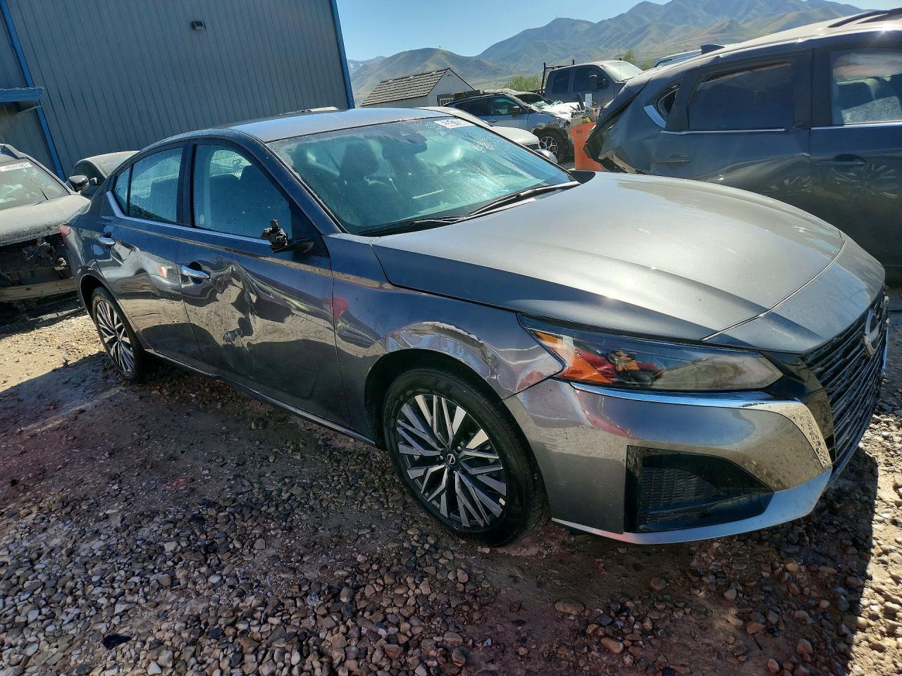 2025 NISSAN ALTIMA