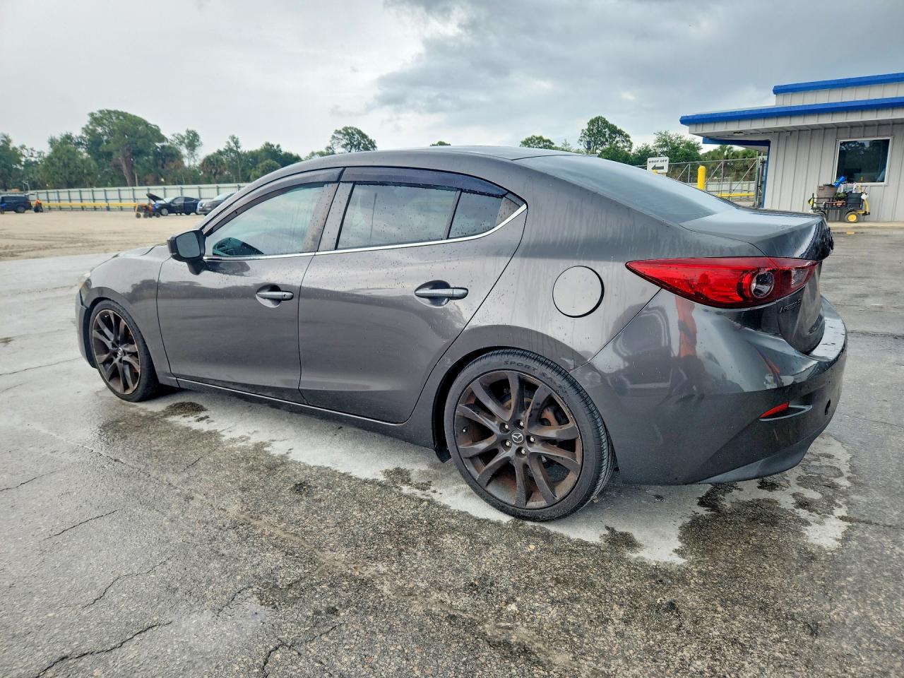 2017 MAZDA 3