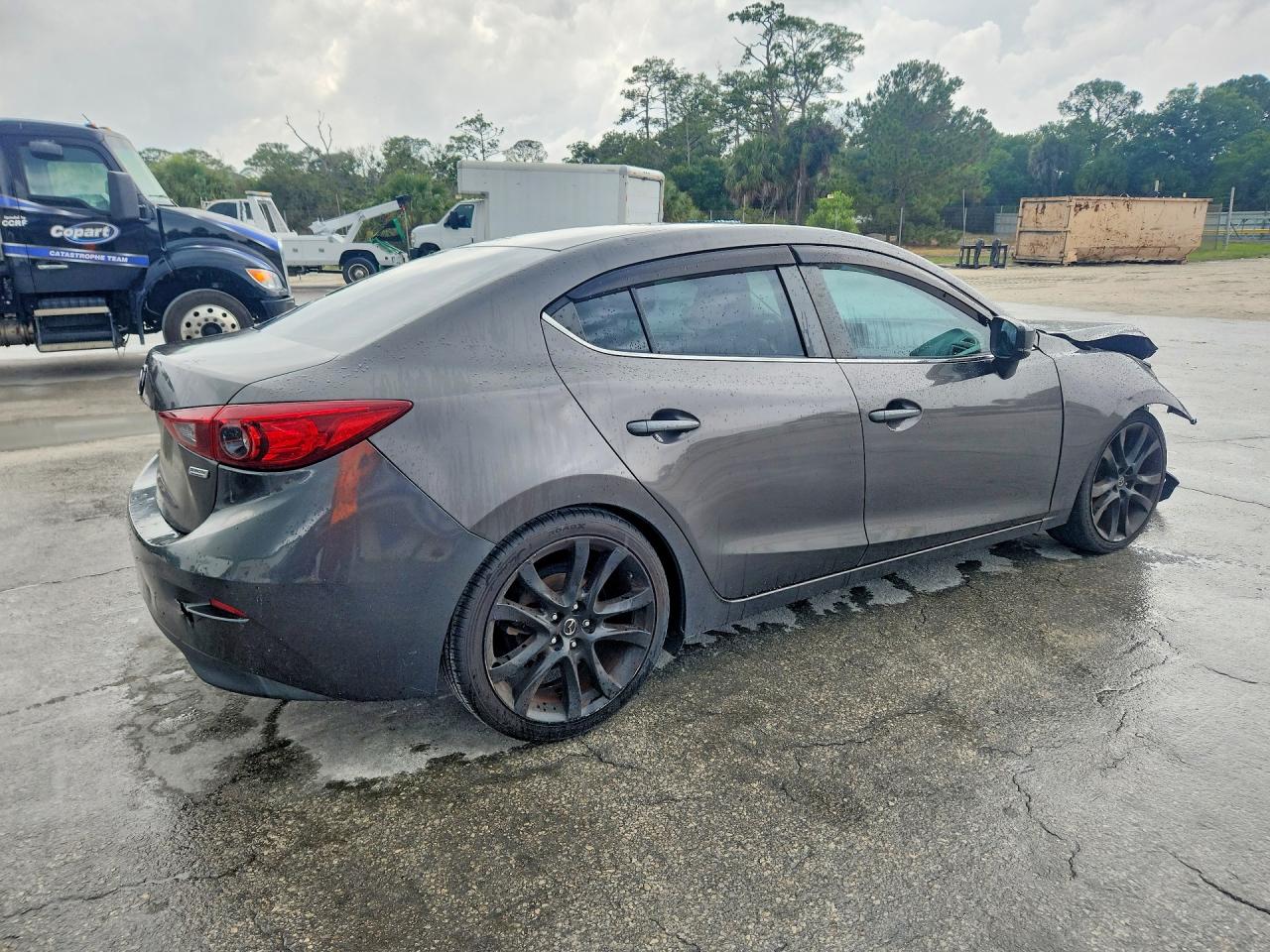 2017 MAZDA 3