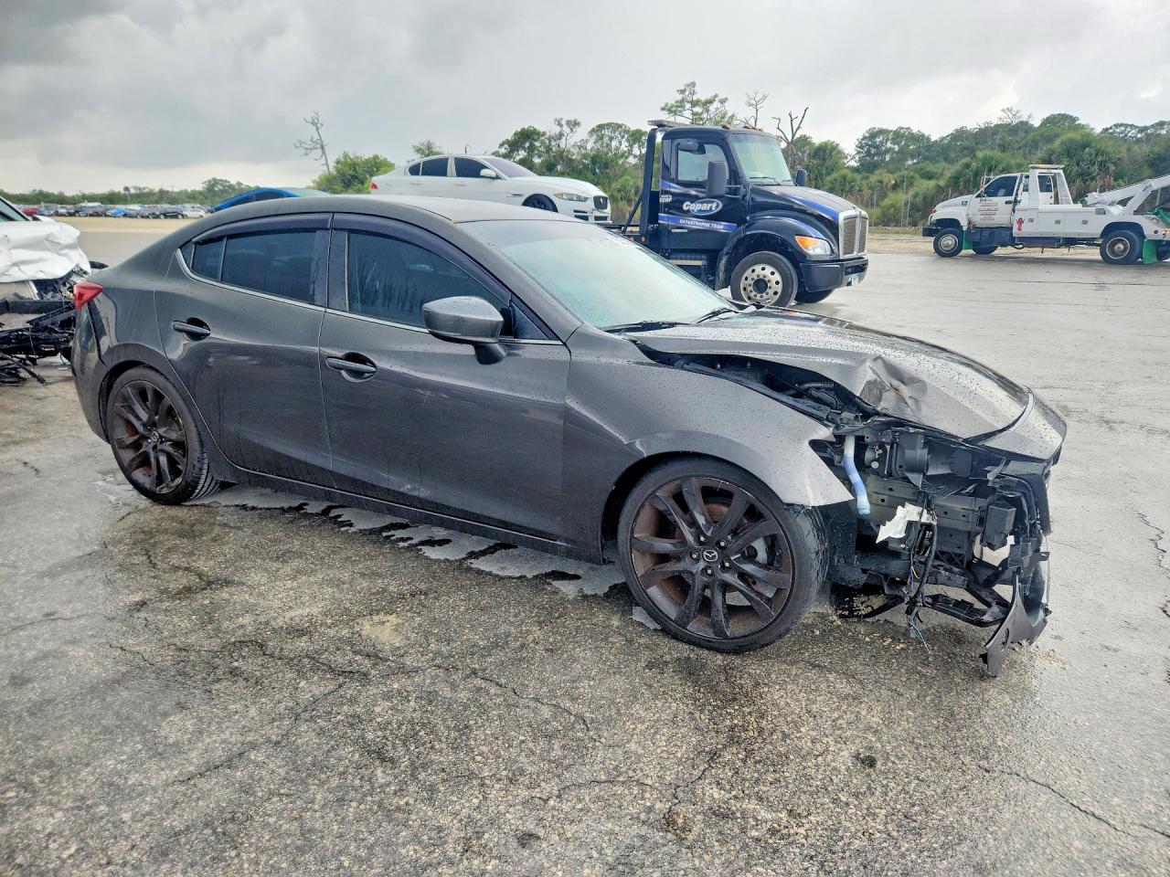 2017 MAZDA 3