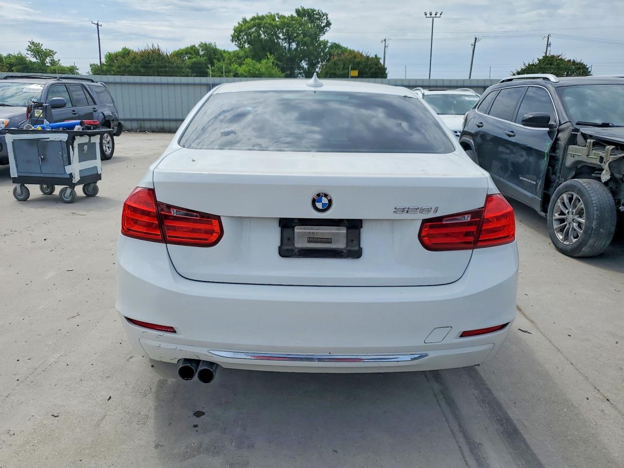 2012 BMW 3 SERIES