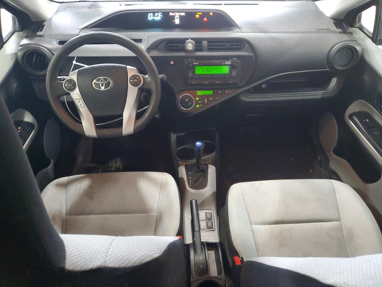 2014 TOYOTA PRIUS