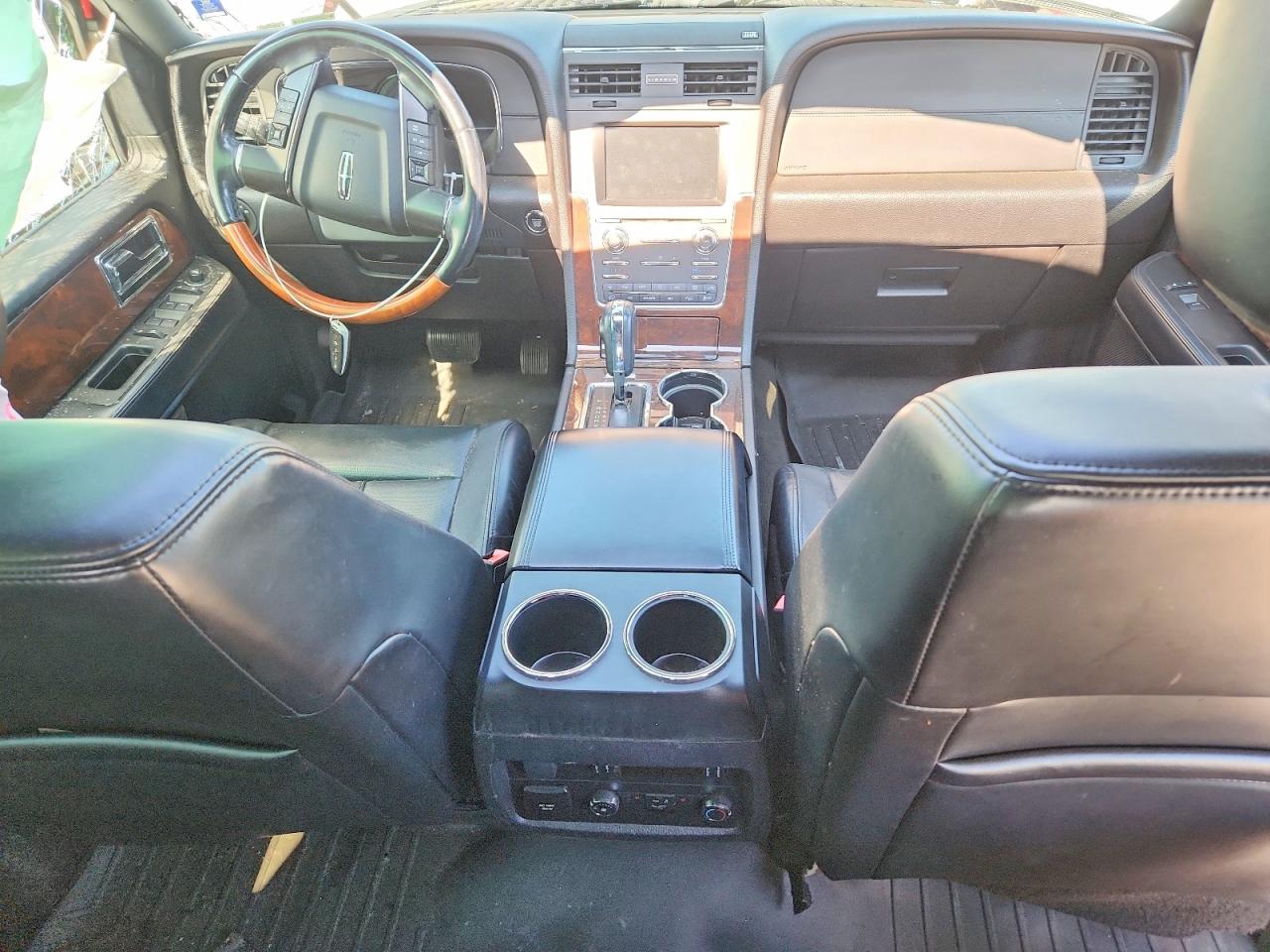 2016 LINCOLN NAVIGATOR