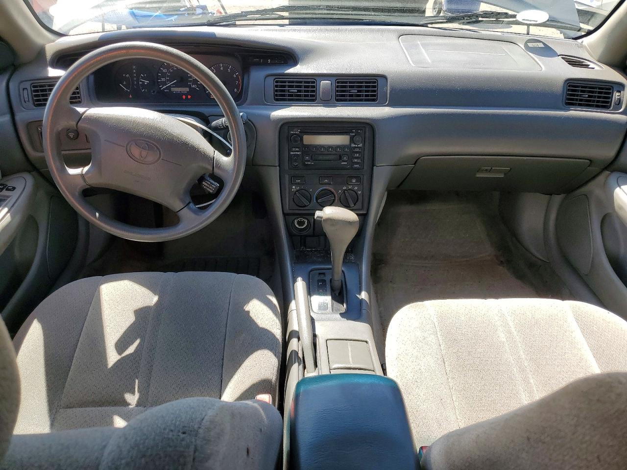 2001 TOYOTA CAMRY