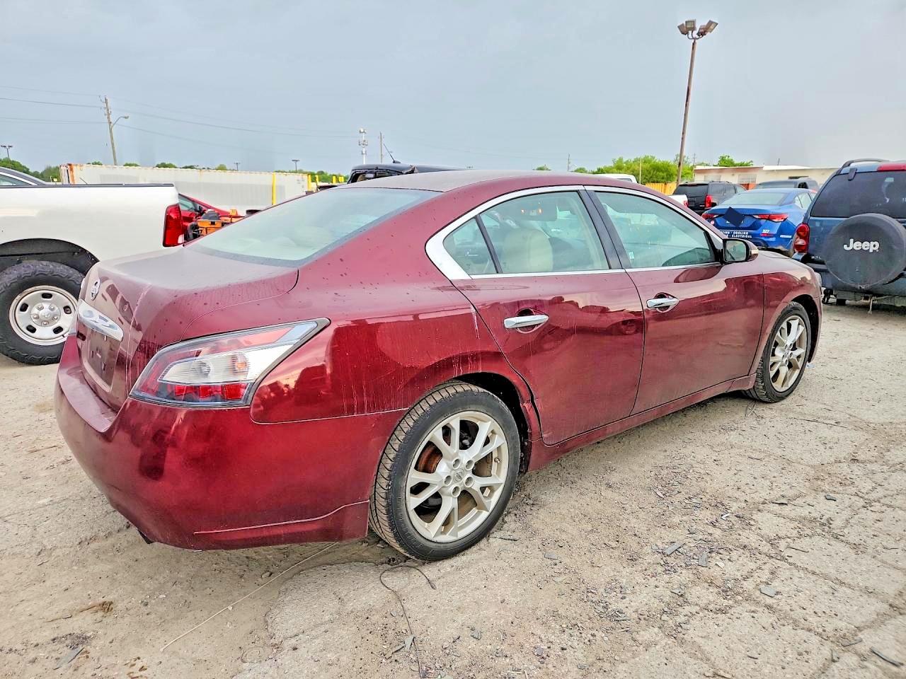 2013 NISSAN MAXIMA