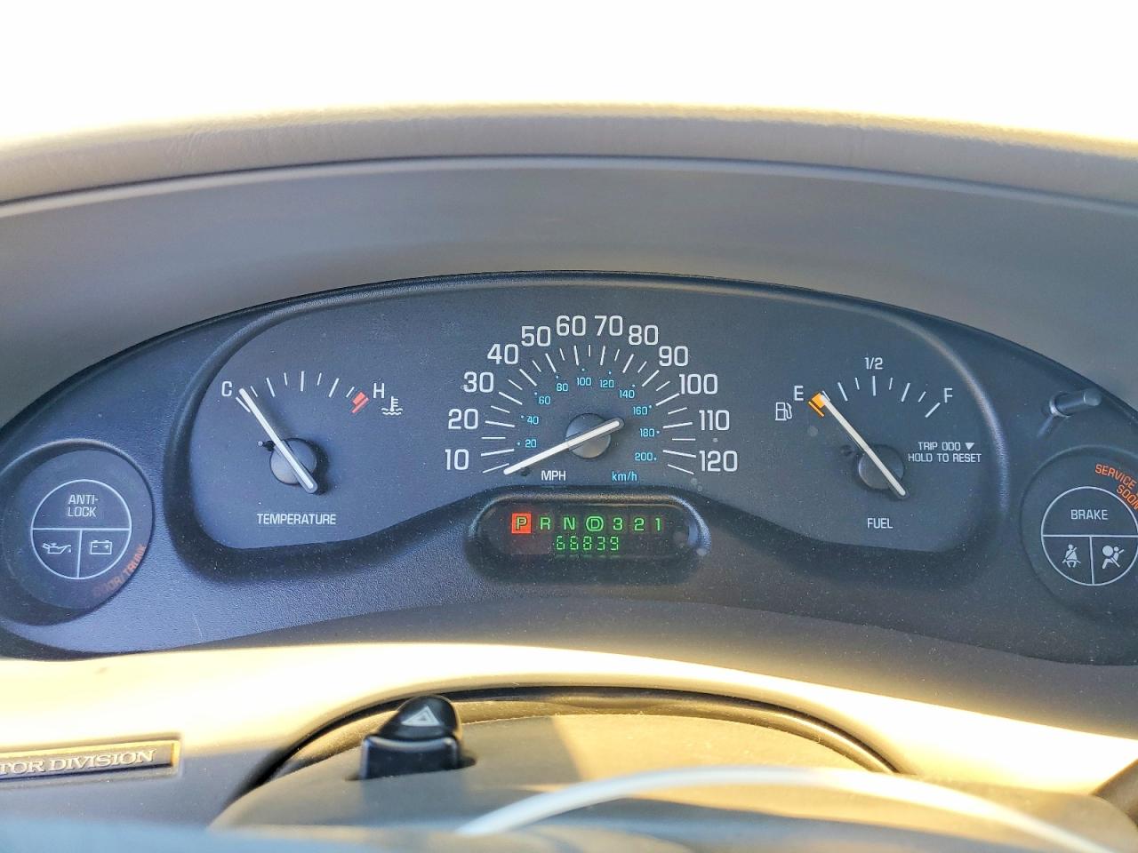 2002 BUICK CENTURY
