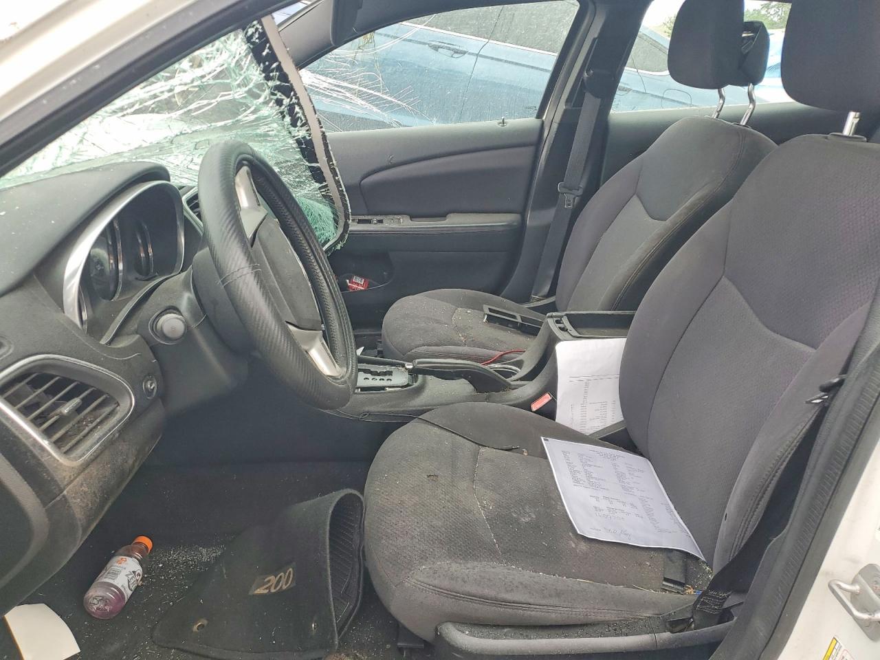2013 CHRYSLER 200
