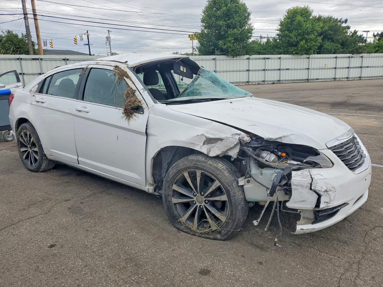 2013 CHRYSLER 200