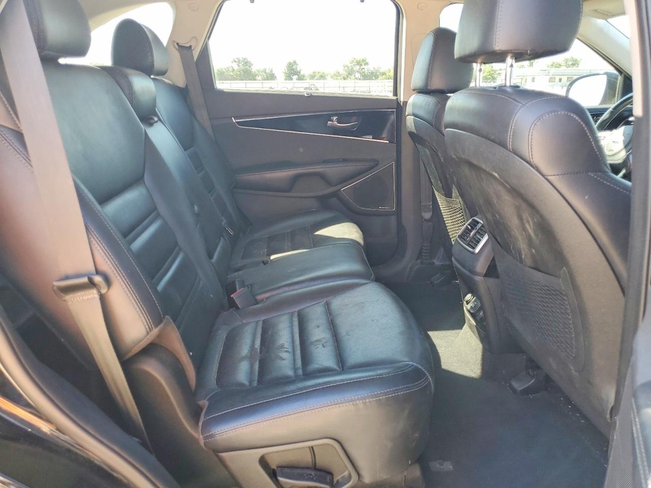 2019 KIA SORENTO