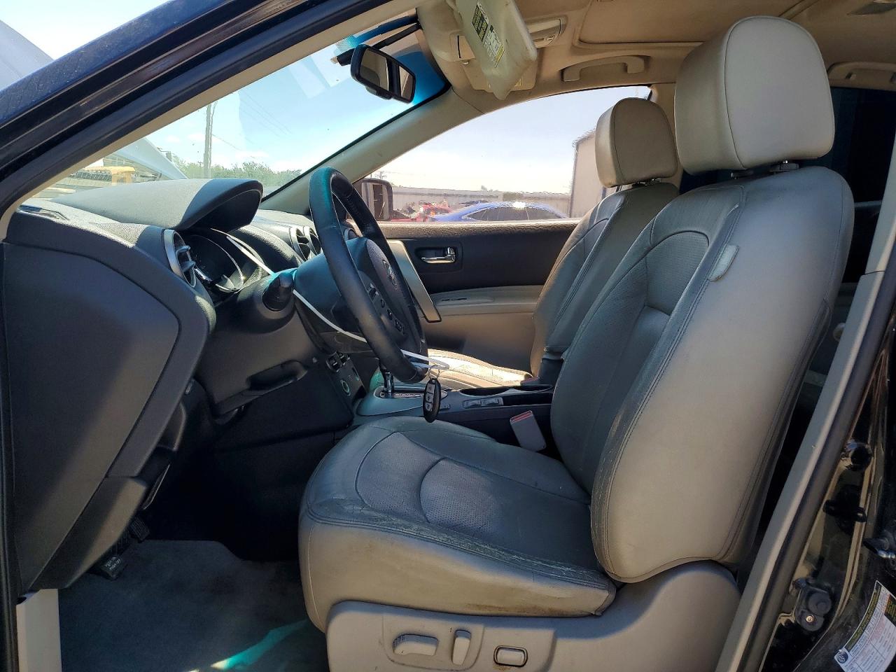 2013 NISSAN ROGUE