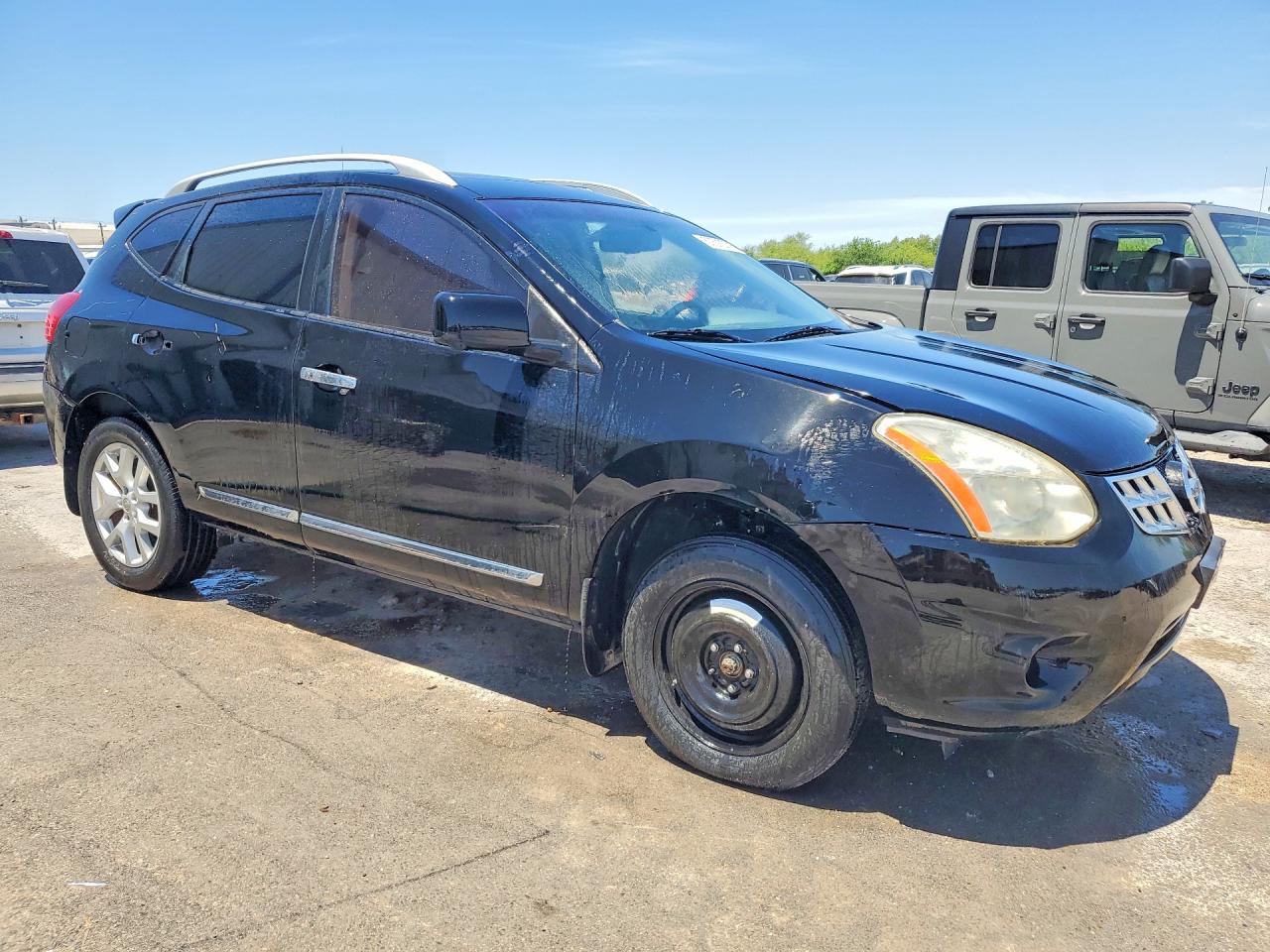2013 NISSAN ROGUE