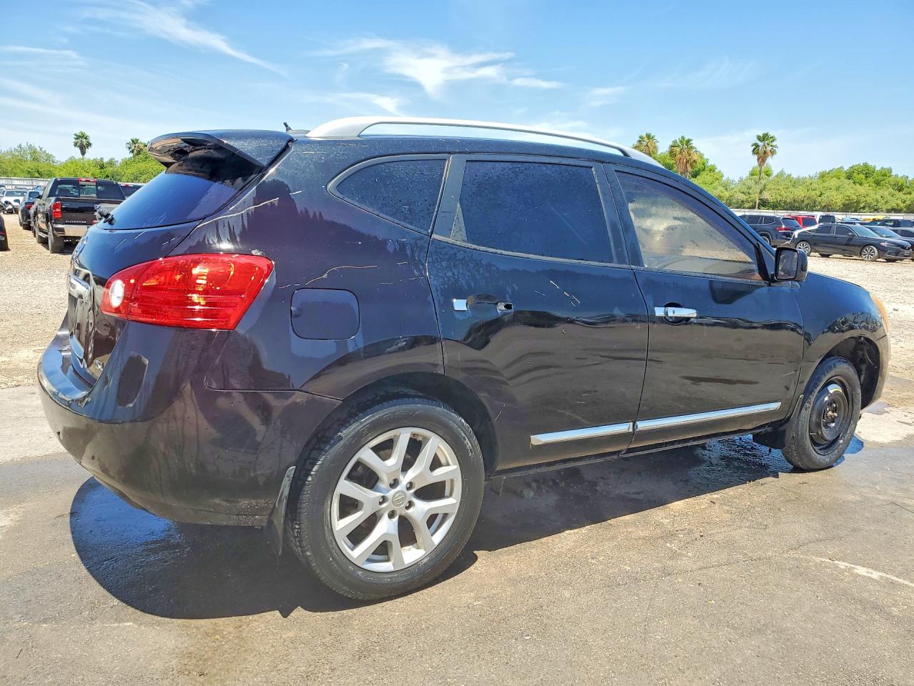2013 NISSAN ROGUE