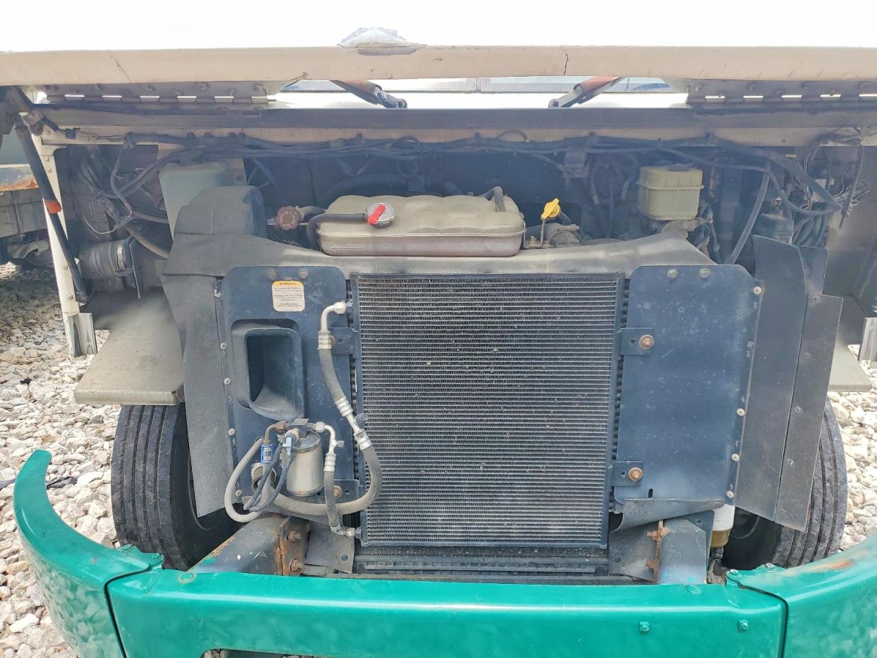 2015 FRHT - FREIGHTLINER CHASSIS M