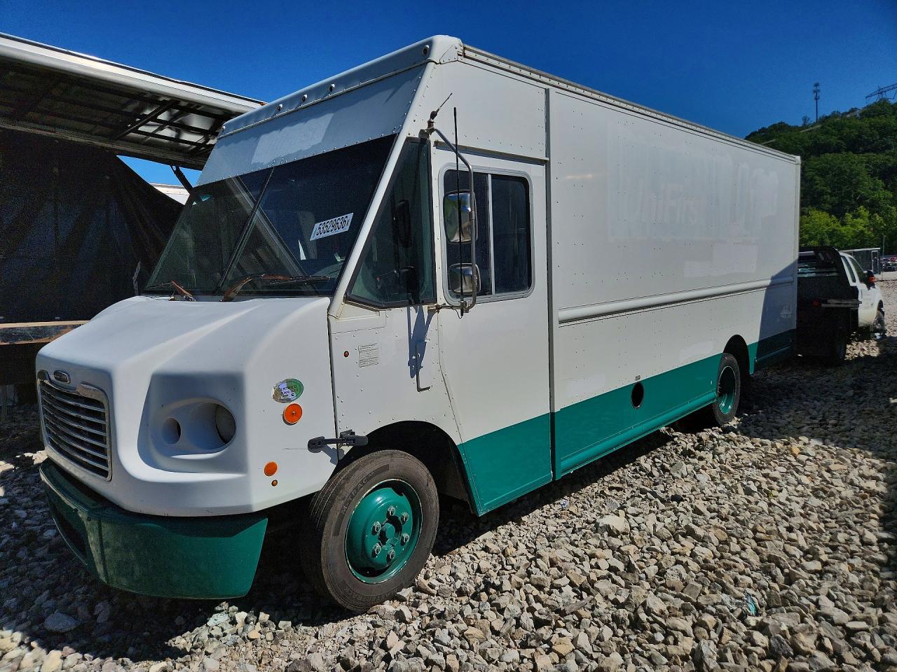 2015 FRHT - FREIGHTLINER CHASSIS M