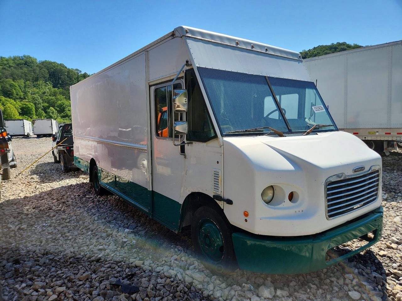 2015 FRHT - FREIGHTLINER CHASSIS M