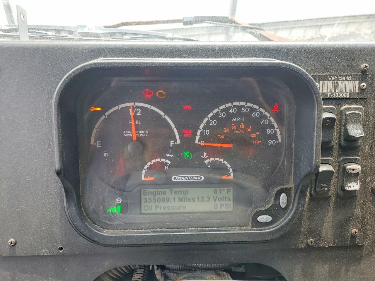 2015 FRHT - FREIGHTLINER CHASSIS M