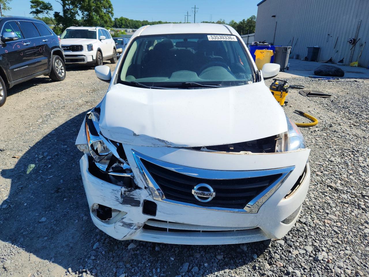 2018 NISSAN VERSA