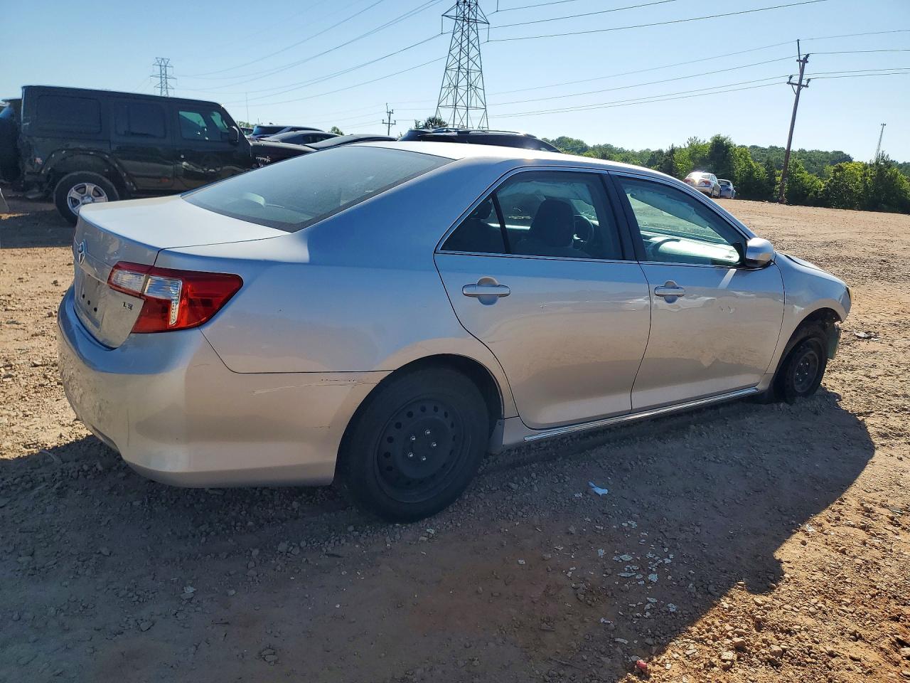 2014 TOYOTA CAMRY