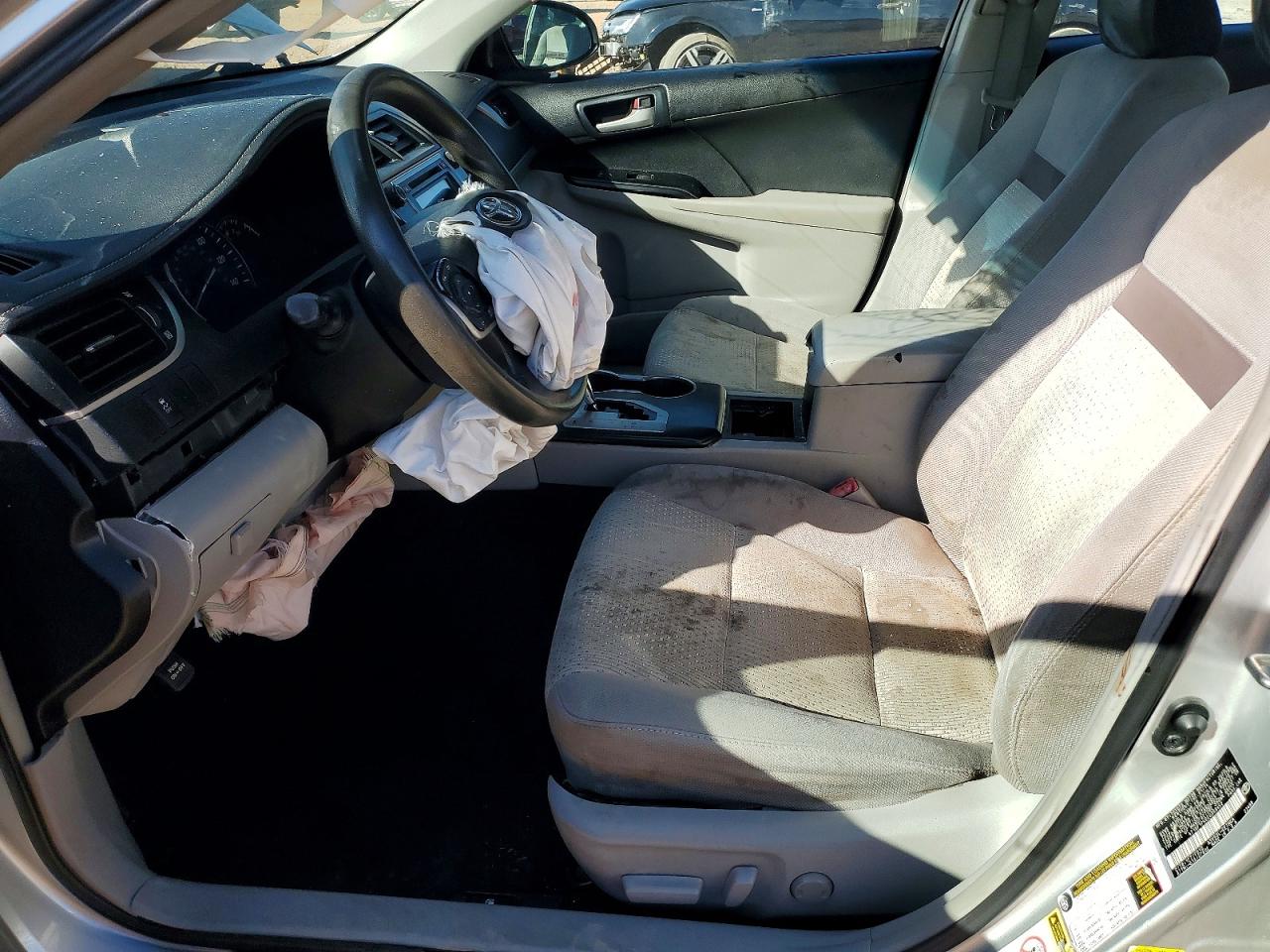 2014 TOYOTA CAMRY