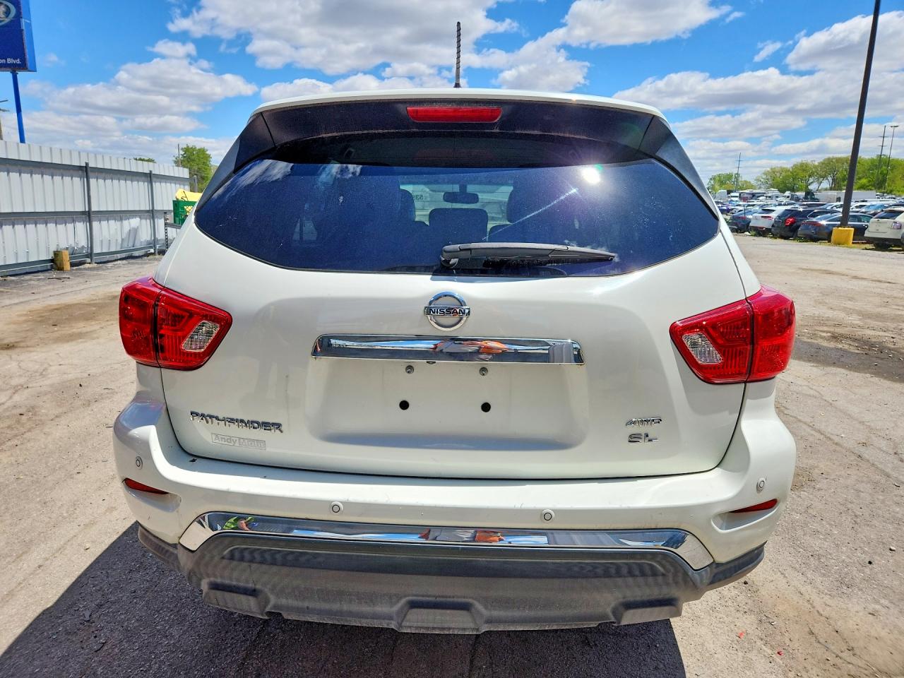 2017 NISSAN PATHFINDER