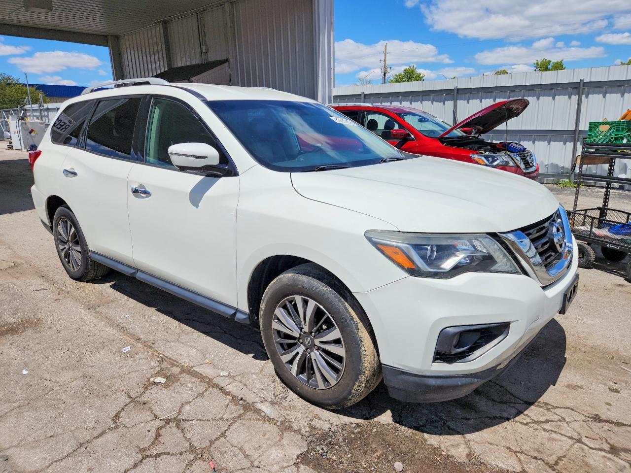 2017 NISSAN PATHFINDER