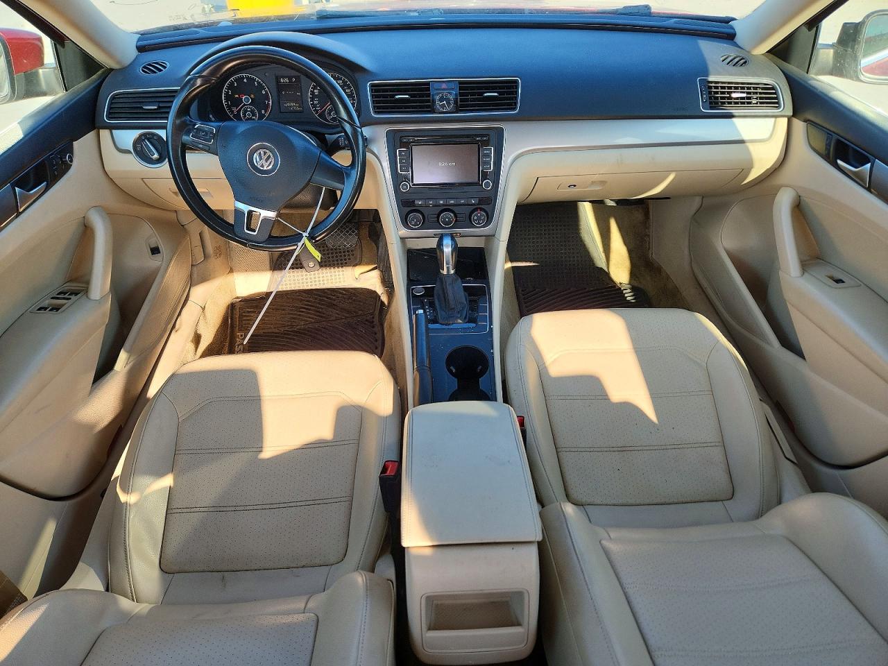 2015 VOLKSWAGEN PASSAT