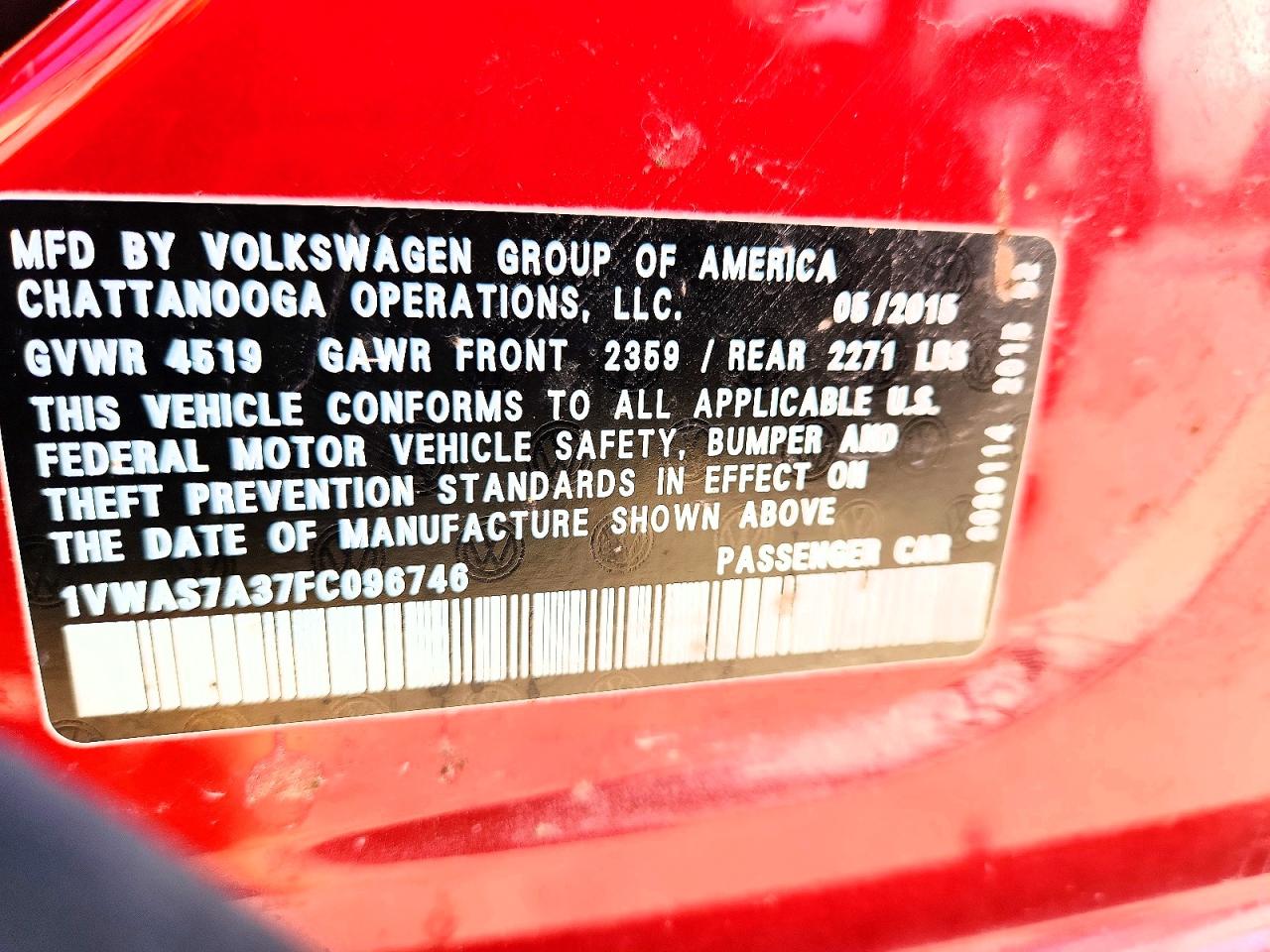 2015 VOLKSWAGEN PASSAT
