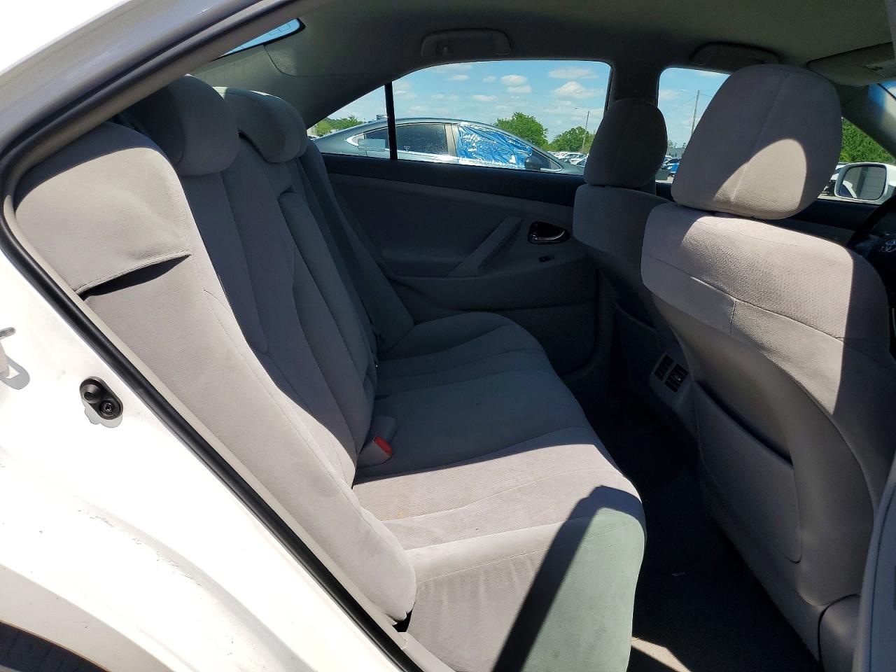 2011 TOYOTA CAMRY
