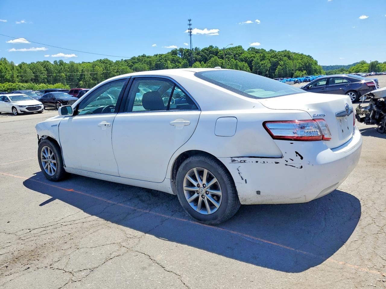 2011 TOYOTA CAMRY