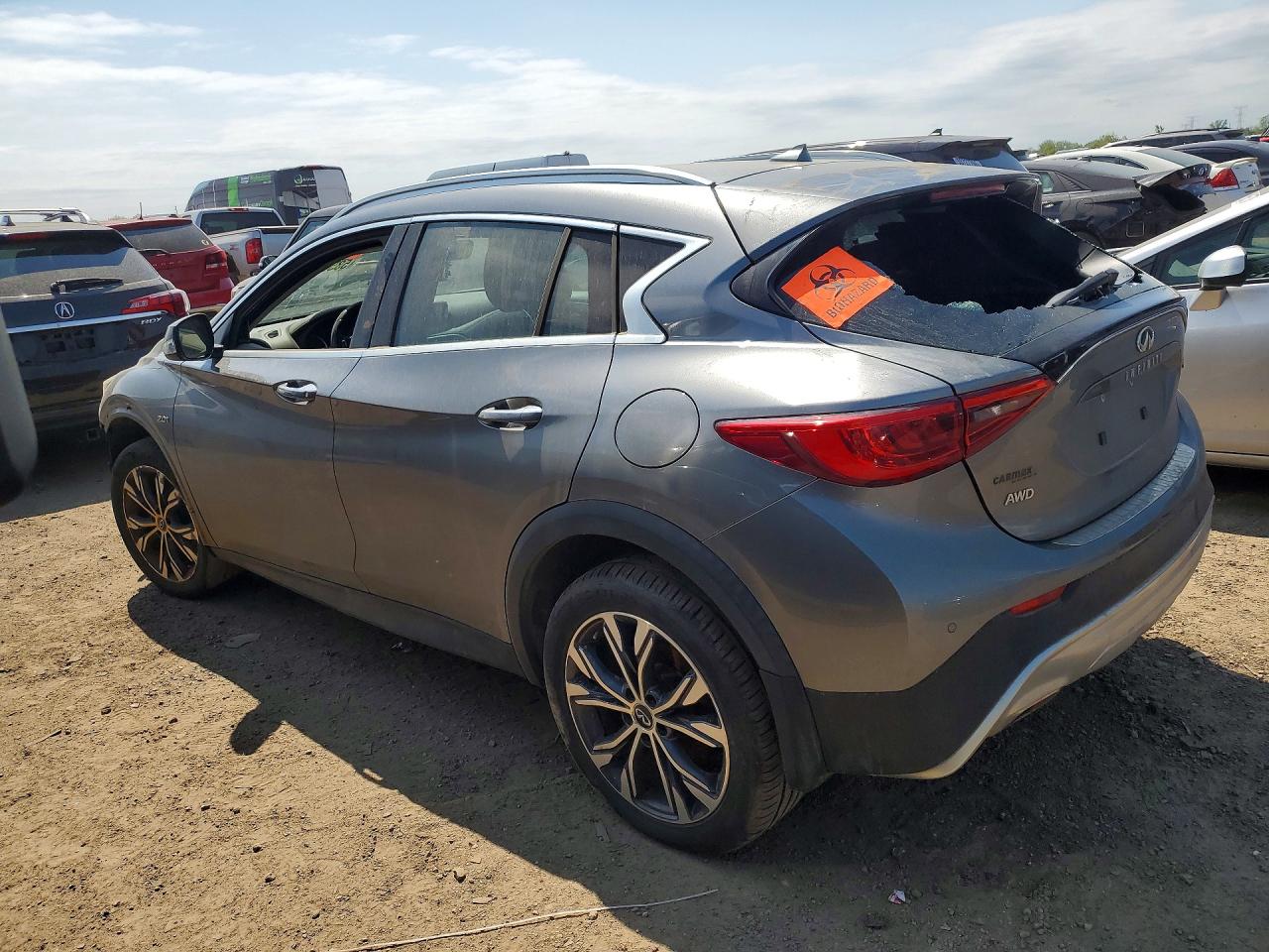 2017 INFINITI QX30