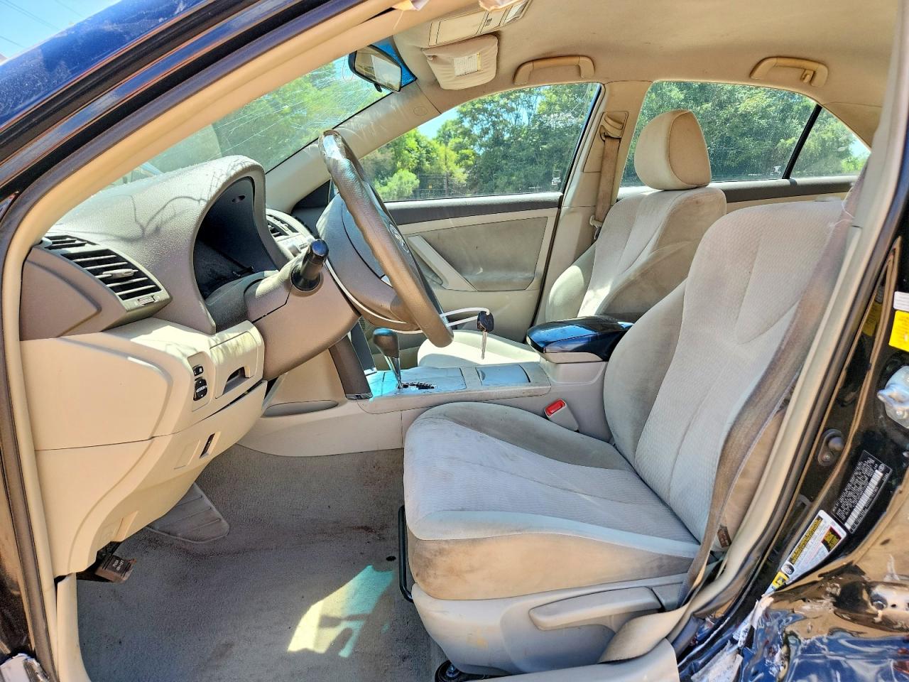 2011 TOYOTA CAMRY